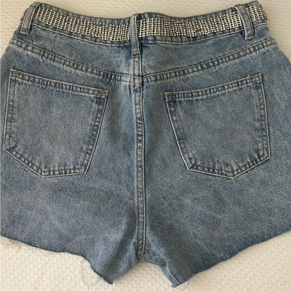 Cute shorts - Picture 2 of 5